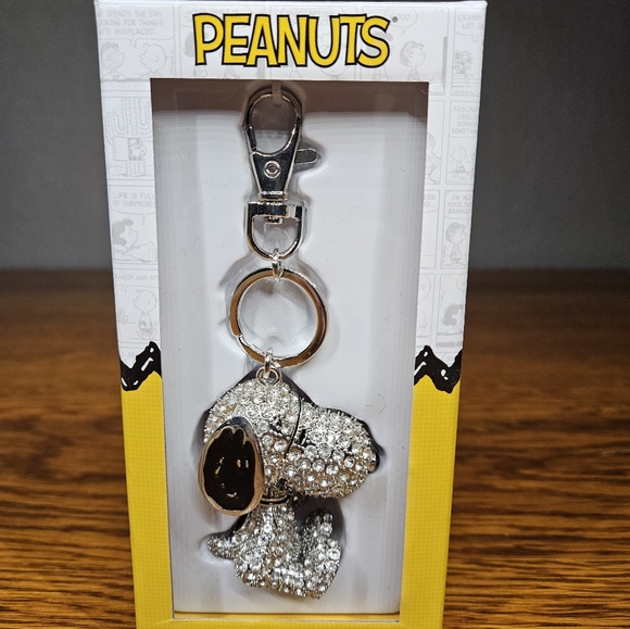 Peanuts Handbags - Snoopy Bling Bagcharm Silver Tone